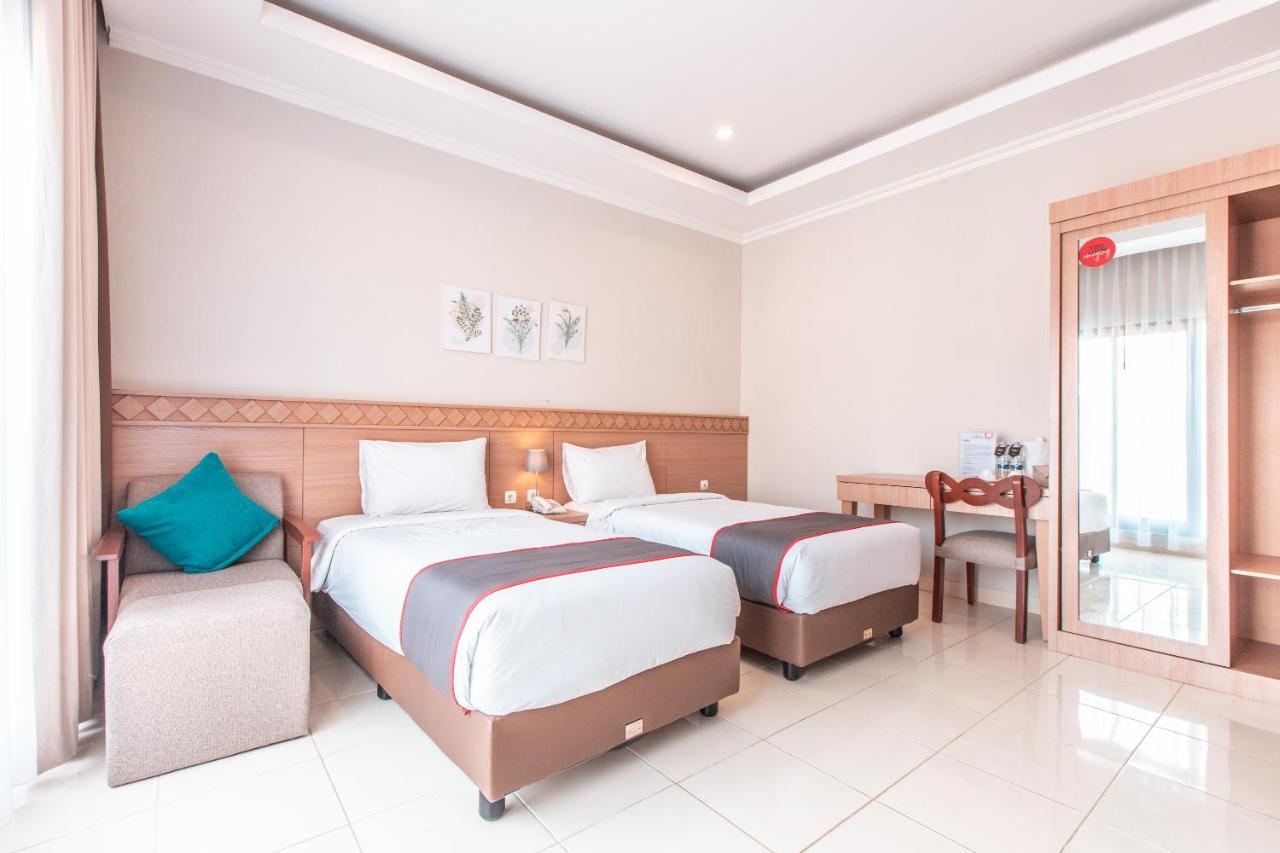Collection O 9 Villa Ubud Anyer Exterior foto