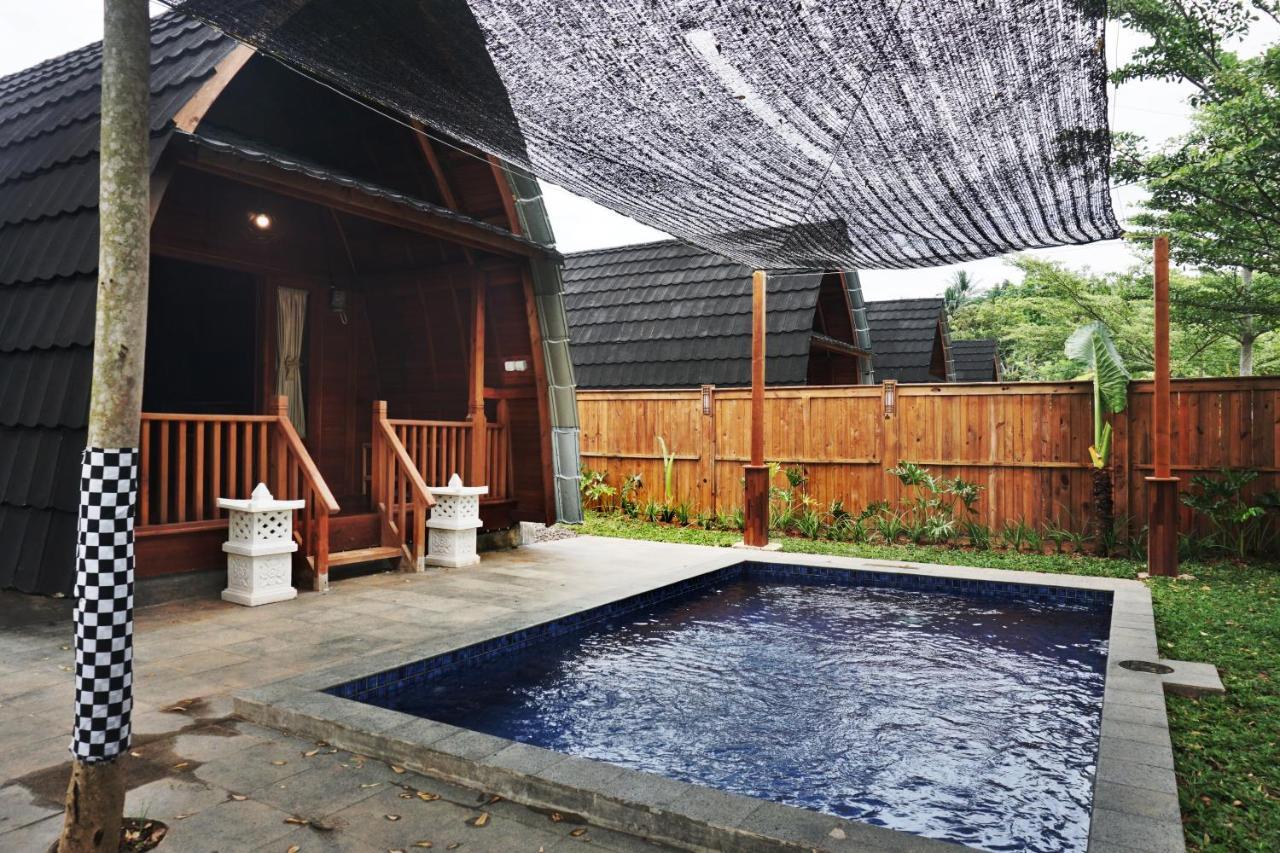 Collection O 9 Villa Ubud Anyer Exterior foto